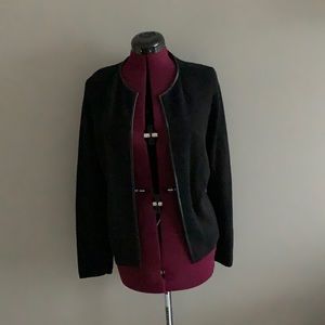 Medium black sweater